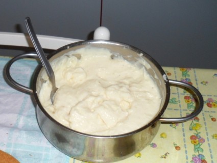 La ricetta per preparare una deliziosa crema pasticcera