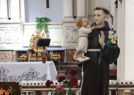 Statua di sant'Antonio di Padova in chiesa Madre